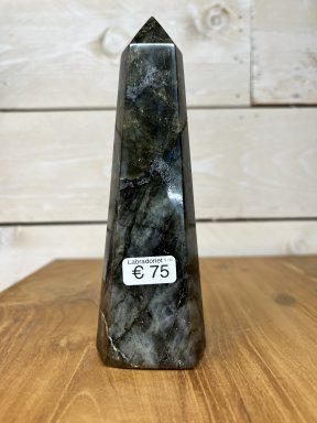 Labradoriet toren - obelisk 17,5cm