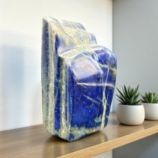 320 Lapis Lazuli - Gepolijst 15,5cm