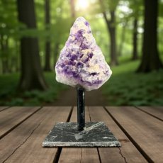 350 Amethist - op voet 10cm
