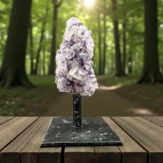 353 Amethist - op voet 9,5cm