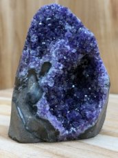 681 Amethyst cluster 11cm