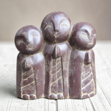 AN72 Jizo beeld