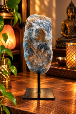 E042 Blauwe onyx op metalen voet – 19 cm