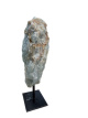 E047 Onyx bleu sur socle métallique – 21 cm
