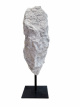 E819 Howliet op metalen voet – 23.5 cm