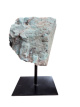 E847 Amazoniet op metalen voet – 17,5 cm