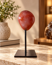 EDEVOCAR Carneool op voet – ca. 9–10 cm