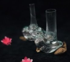 HAK02 Handgeblazen Glas op Teak Root Wood H 15cm