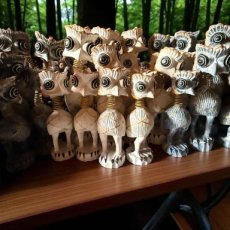 HTR14 Staande Houten Kiki Vogel met Bewegend Hoofd – 50 cm