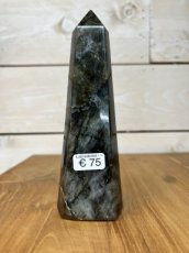 KR148 Labradoriet toren - obelisk 17,5cm