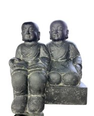 MO43 Twee Monniken met Boek 45cm