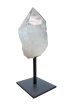 R853 Bergkristal op voet – 22 cm