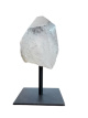 R869 Bergkristal op voet – 18 cm