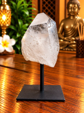 R869 Bergkristal op voet – 18 cm