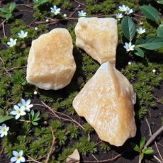 RUW-CalcietGeel Calciet geel - ruw ca. 7cm