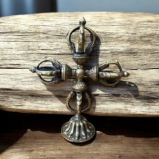 VAJ016 Vajra - Dorje 16.5 x 14.5 x 5.5 cm
