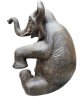 Reuze zittende olifant