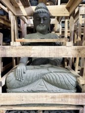 VPO04 Greenstone Boeddha Shakjamuni houding