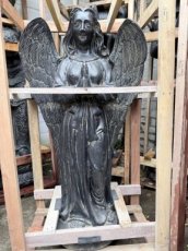 VPO08/03-06 Staande biddende engel 100 cm