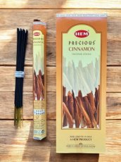 WI015 Kaneel Wierook – Warmte & Welvaart 