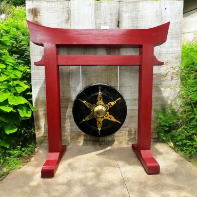 torii gate with gong 125 x 120cm